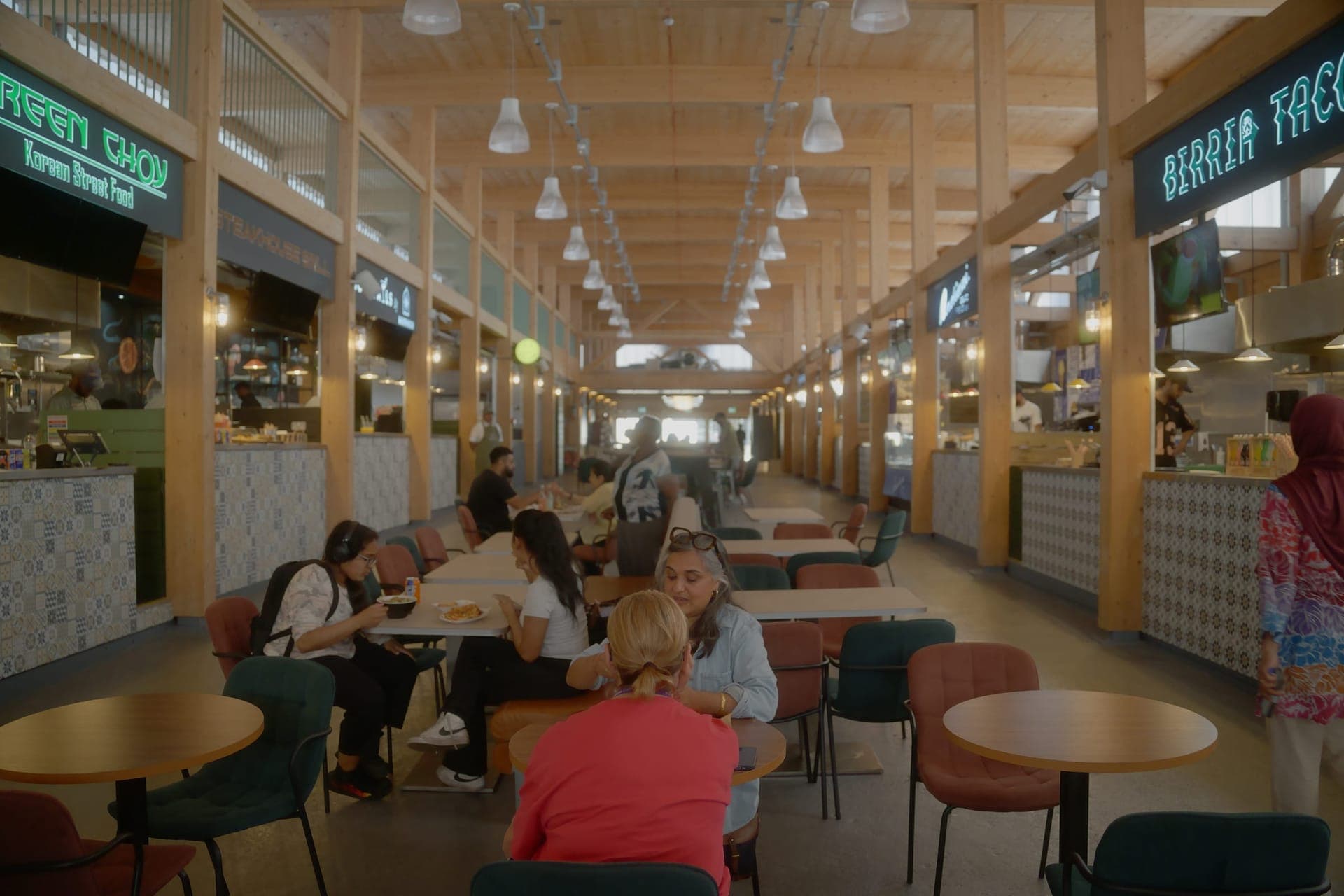 Maison Noor market hall